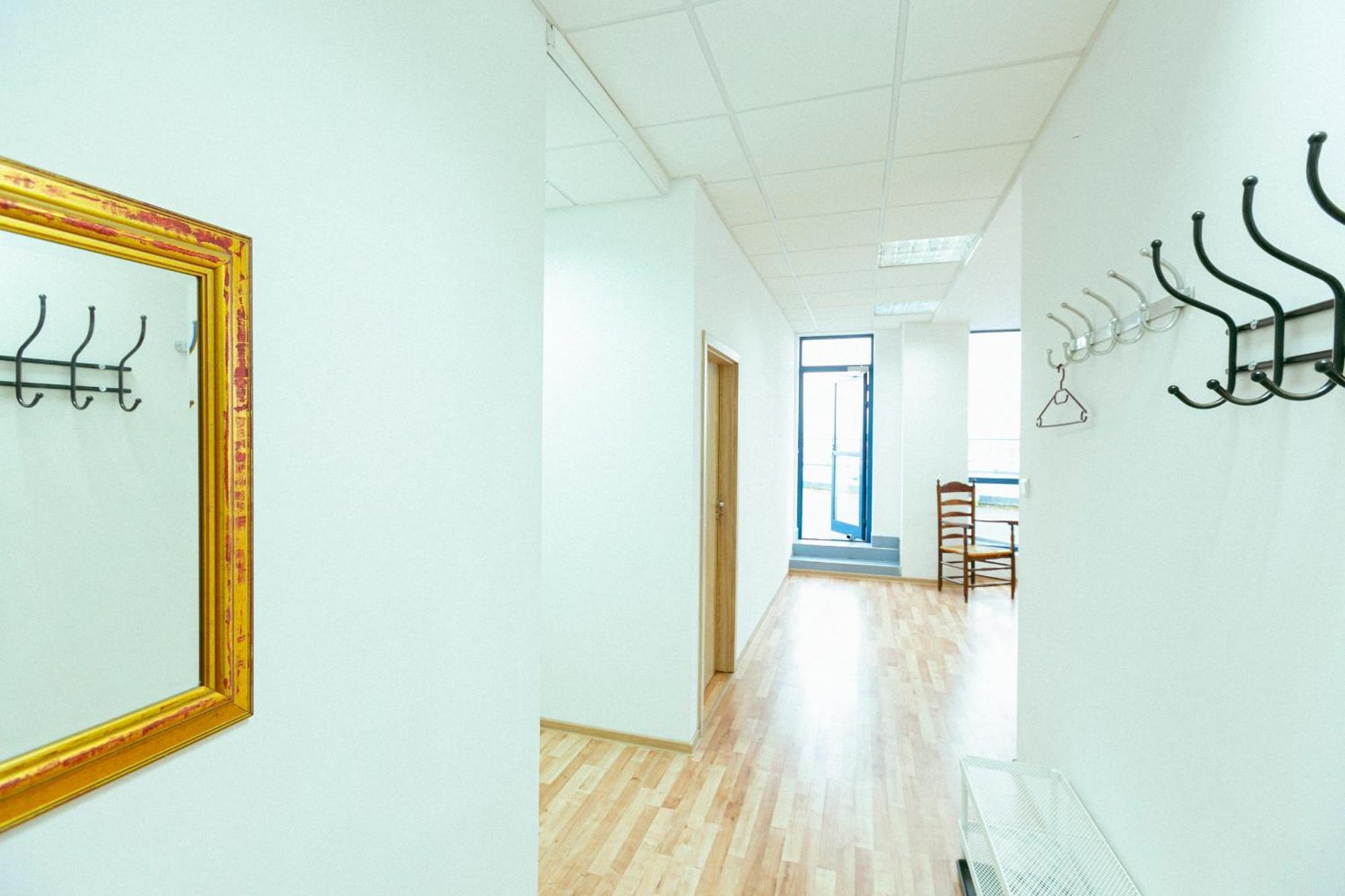 Hostel Metro Kabaty Warsaw Exterior photo