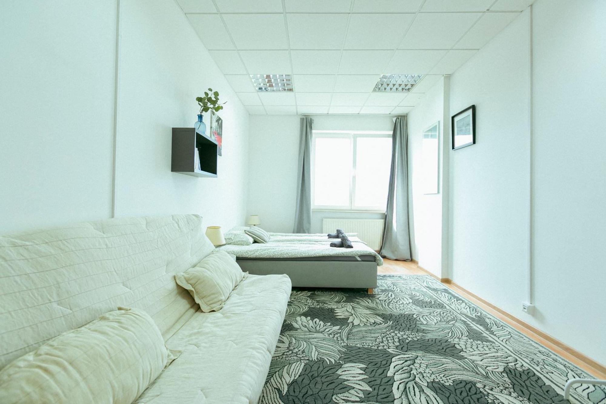Hostel Metro Kabaty Warsaw Exterior photo