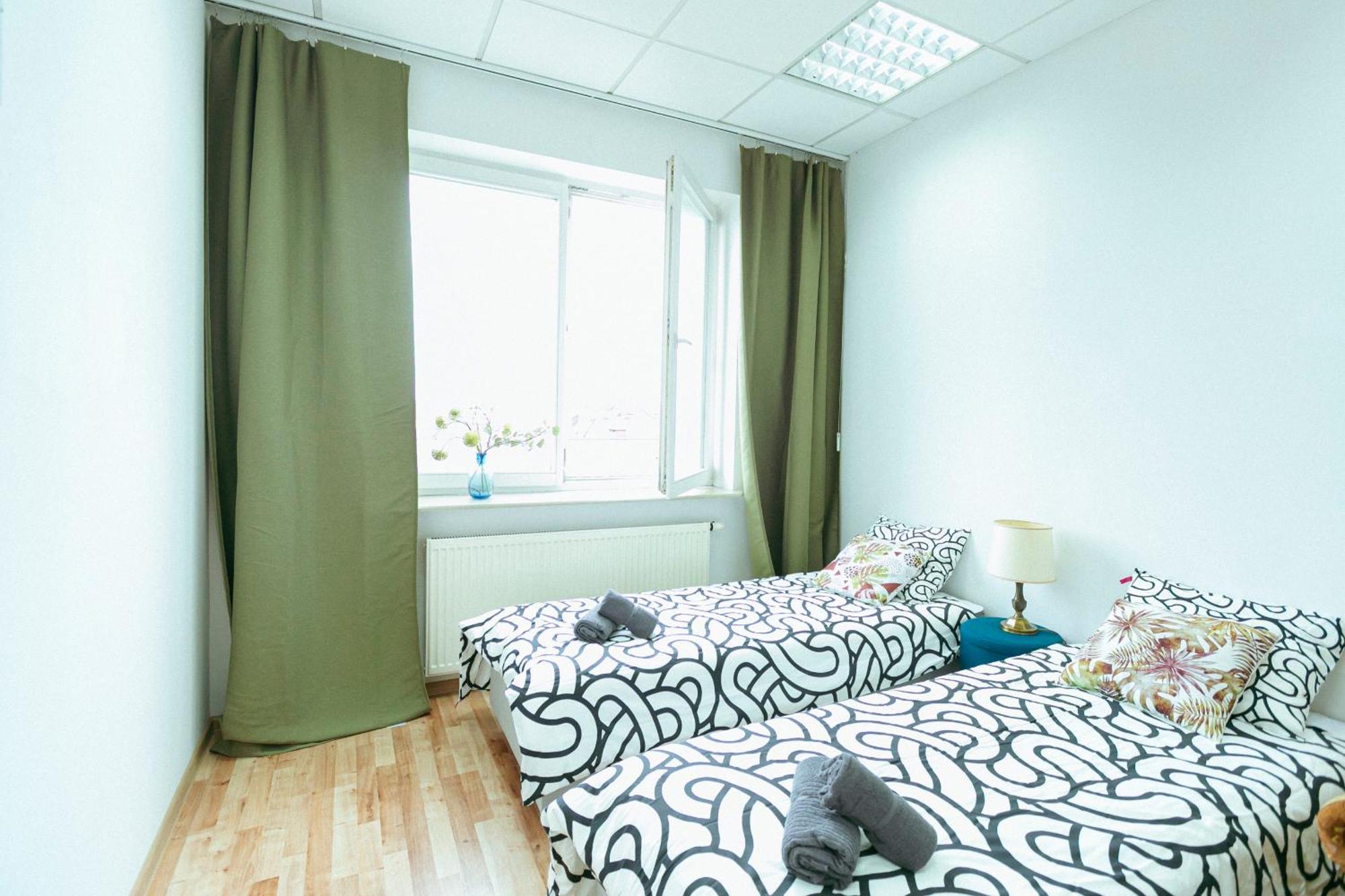 Hostel Metro Kabaty Warsaw Exterior photo